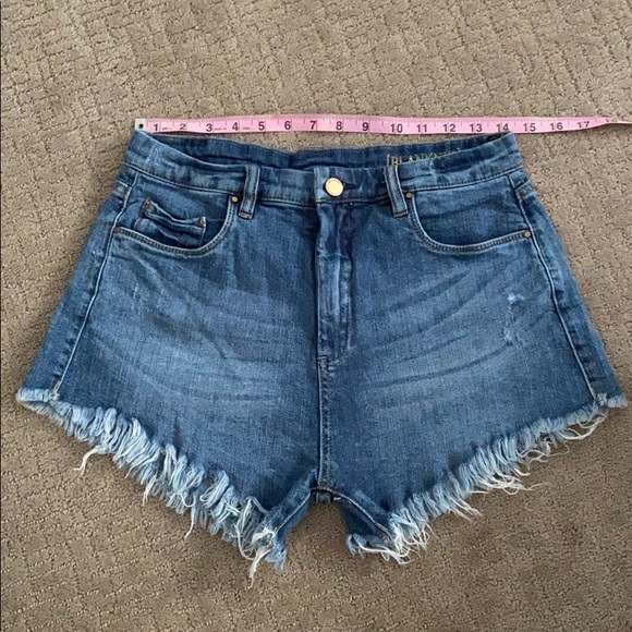 BlankNYC High Waisted Denim Shorts - Picture 2 of 4